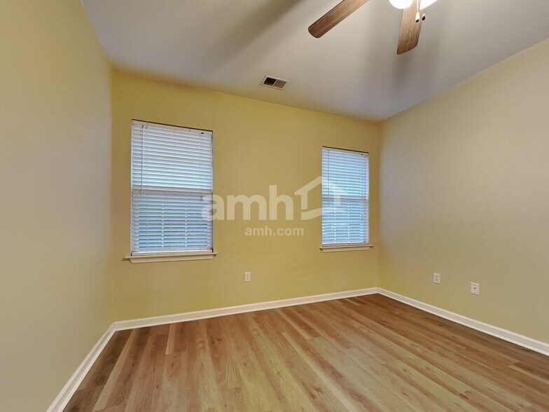 Building Photo - 201 Antigua Pl