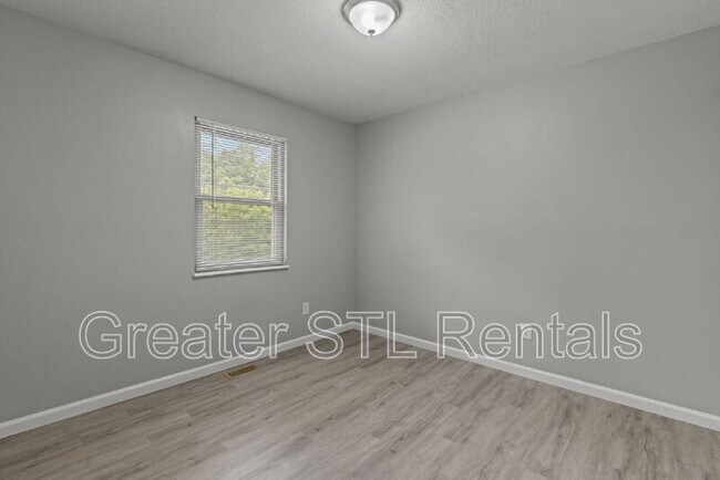 Building Photo - 4153 McClay Rd