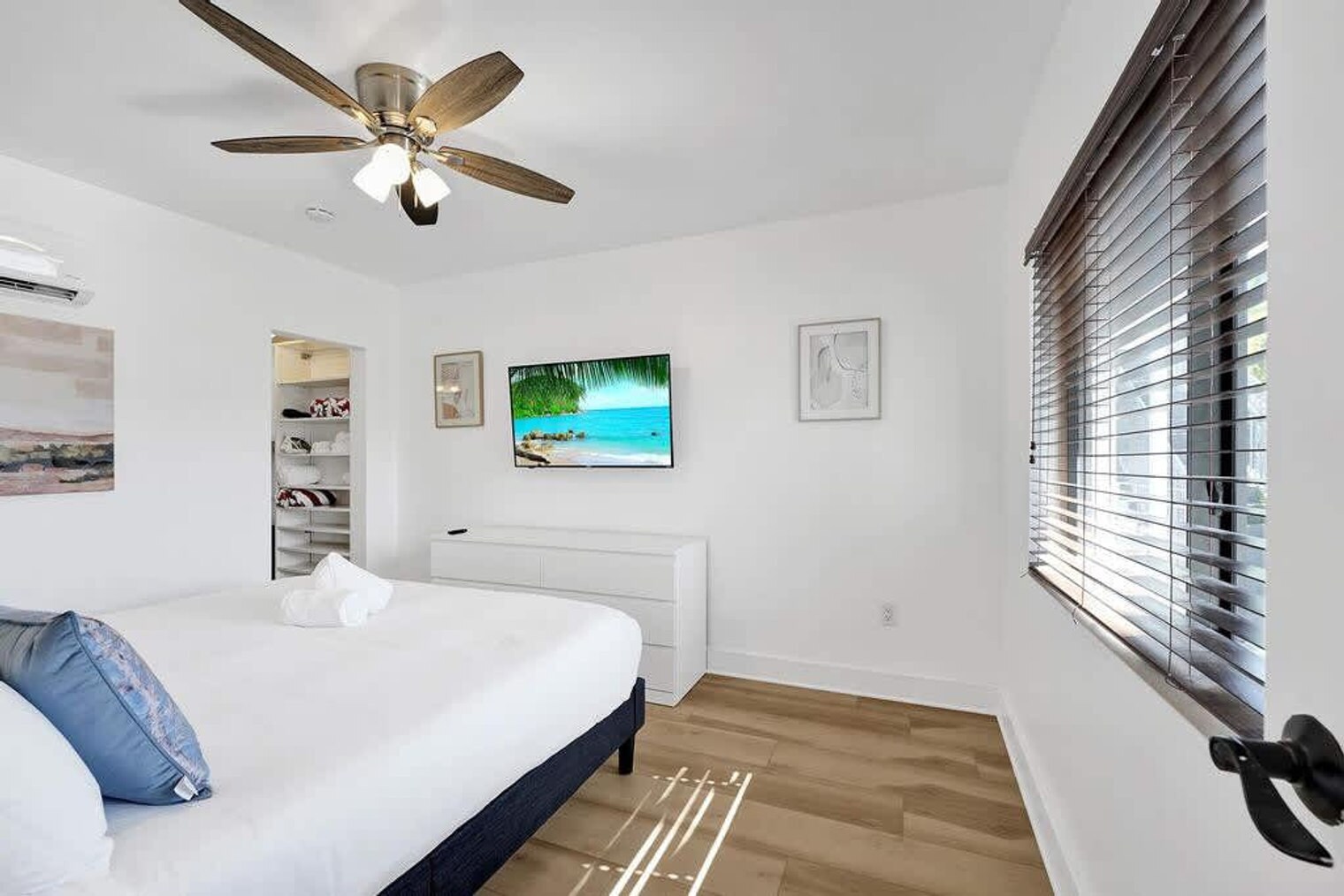 Building Photo - 333 Walnut St