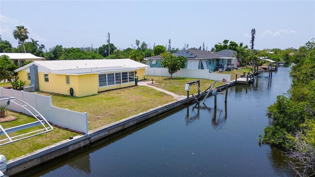 Building Photo - 644 Bonita Ct