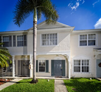 Building Photo - 4972 SW 31st Terrace
