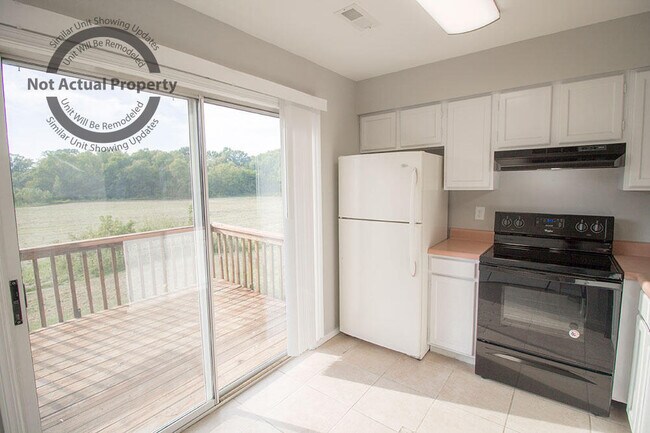 Building Photo - 4620 W Bainbridge Dr