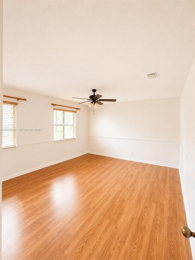 Building Photo - 1319 Croton Ct