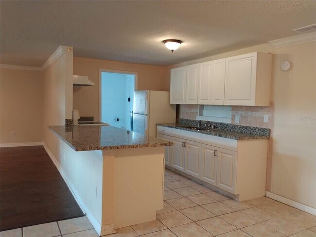 Building Photo - 6224 Florida Dr