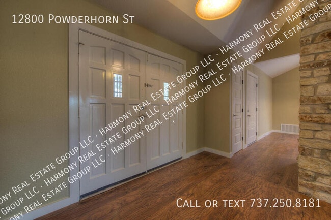 Building Photo - 12800 Powderhorn St