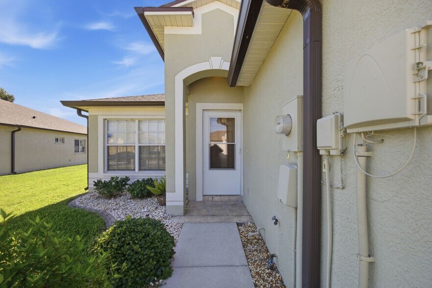 Building Photo - 13307 Ashbark Ct