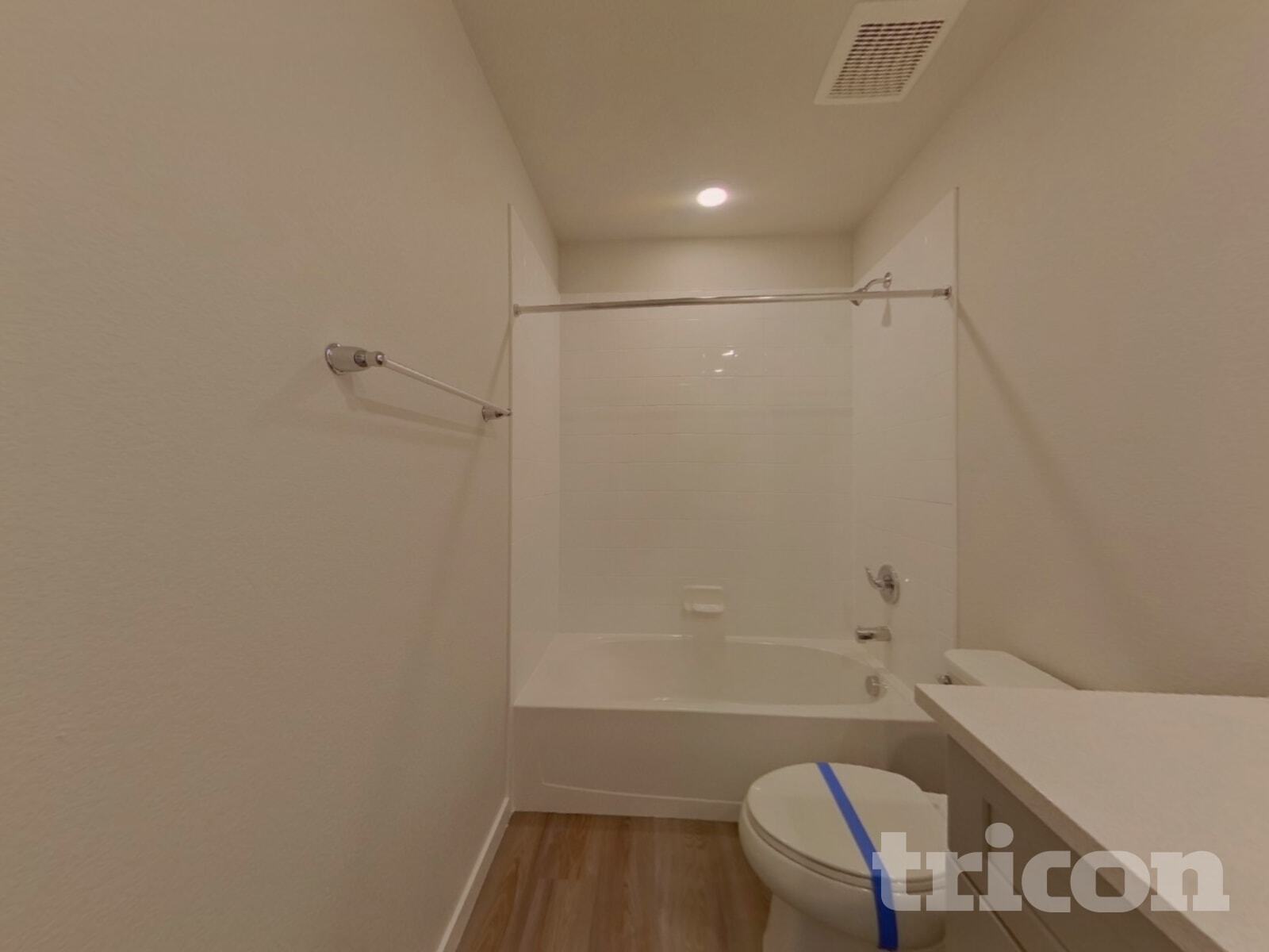 Building Photo - 1368 Orchard St