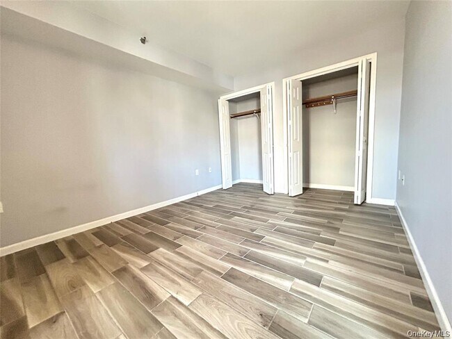 Building Photo - 63-47 Booth St