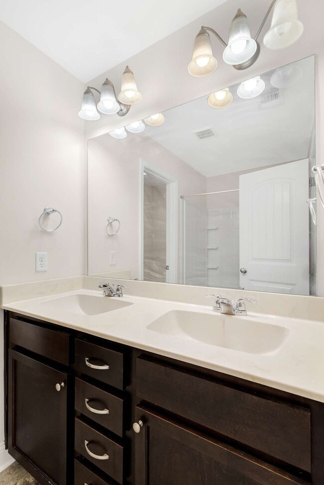 Building Photo - 511 Ferguson Ln