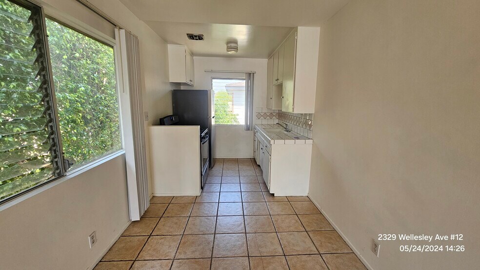 Building Photo - Wellesley Manor