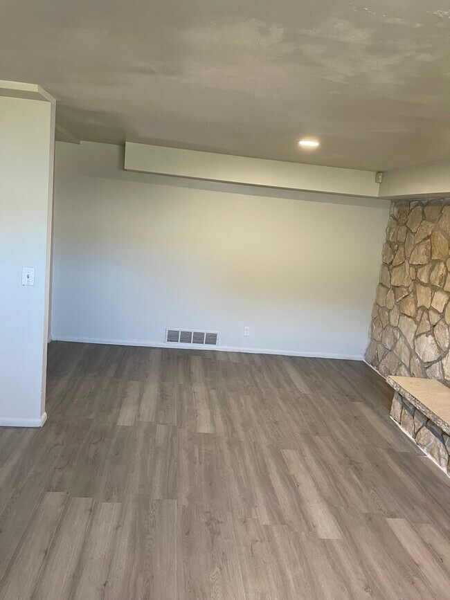 Building Photo - 4253 El Camino St