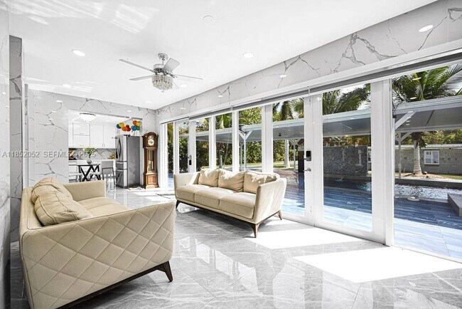 Building Photo - 7830 SW 120th St