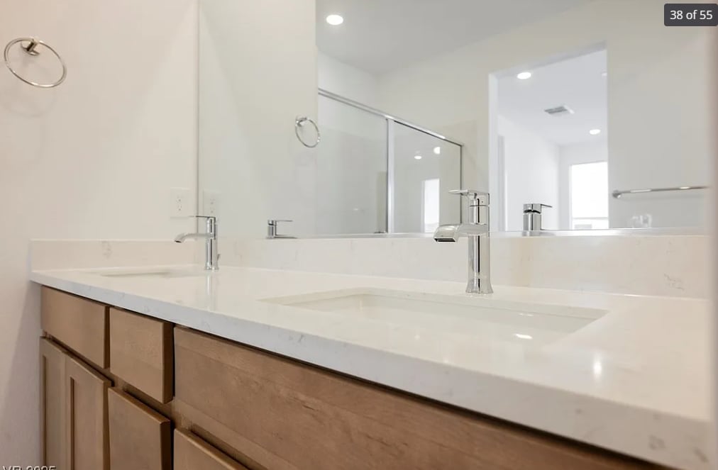 Building Photo - 2487 Altitude St