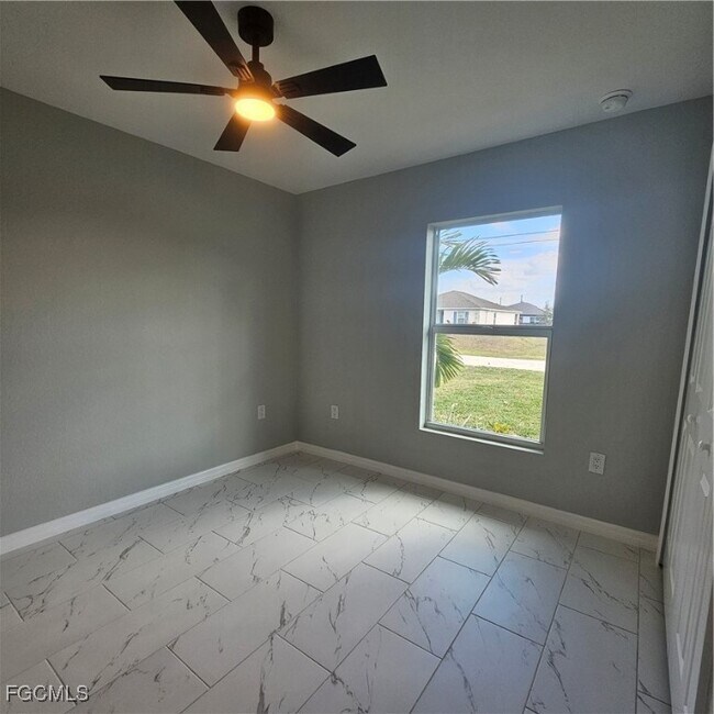 Building Photo - 3610 NE 12th Ave