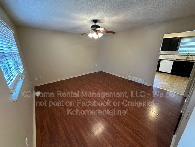 Building Photo - 124 N Garfield St