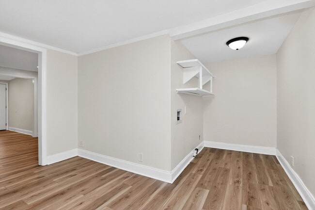 Building Photo - Cozy Two Bedroom Home!
