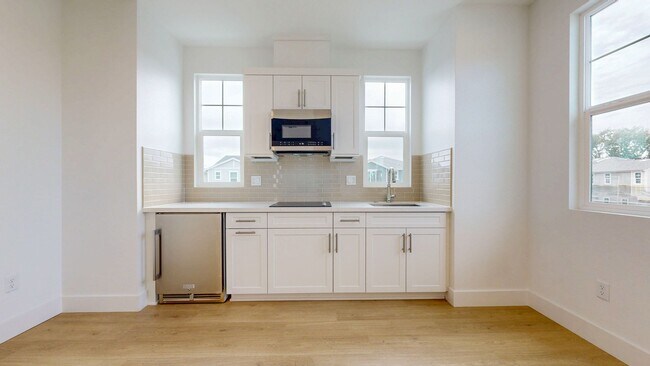 Building Photo - 2782 Sassy St