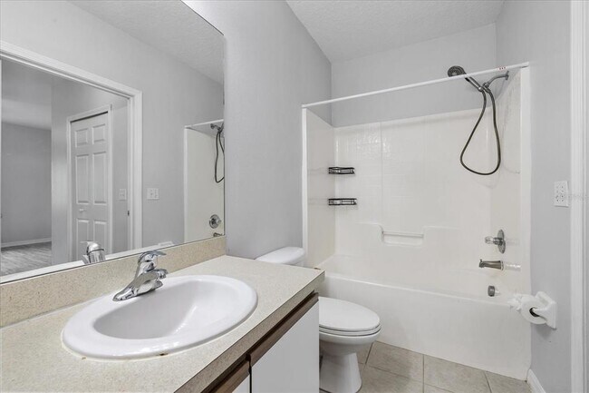 Building Photo - 9621 Lakedale Way