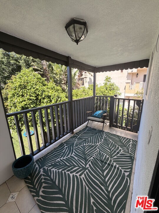 Building Photo - 153 N Hamilton Dr