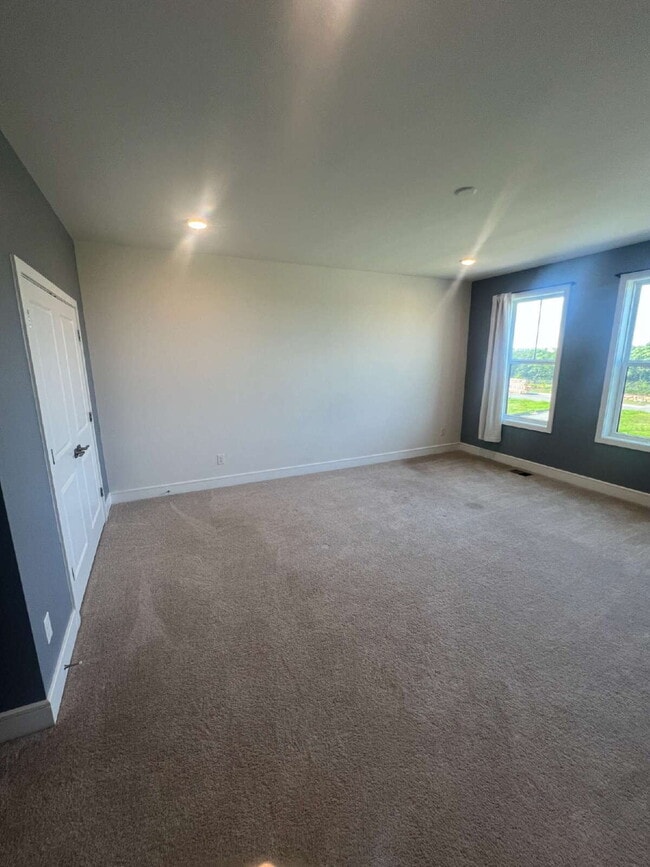 Building Photo - Brand-New Luxury 3BR Townhome-Style Condo ...