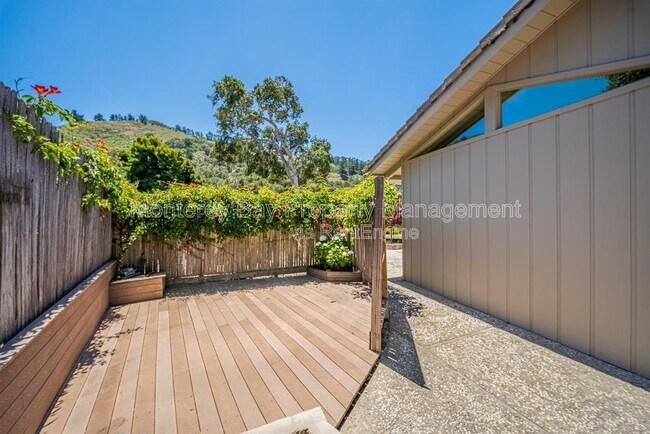 Building Photo - 10160 Sunstar Rd