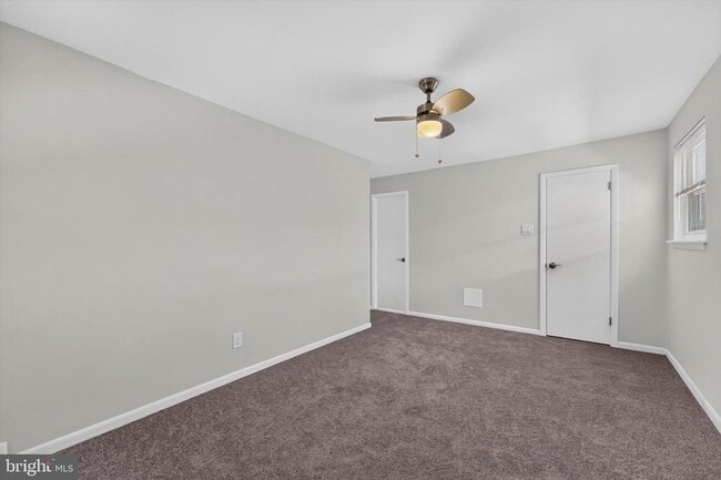 Building Photo - 2261 Strahle St