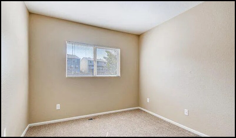 Building Photo - 159 Montgomery Dr