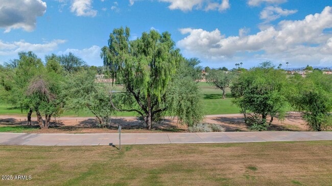 Building Photo - 7800 E Lincoln Dr