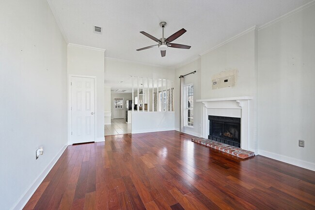 Building Photo - 10716 Misty Vale Ave