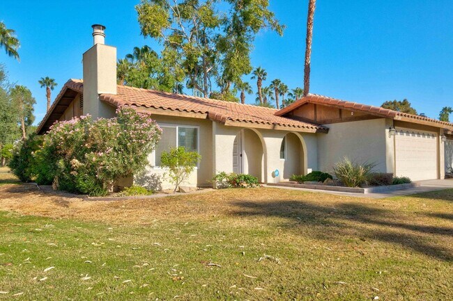Building Photo - 75240 Camello Ct N