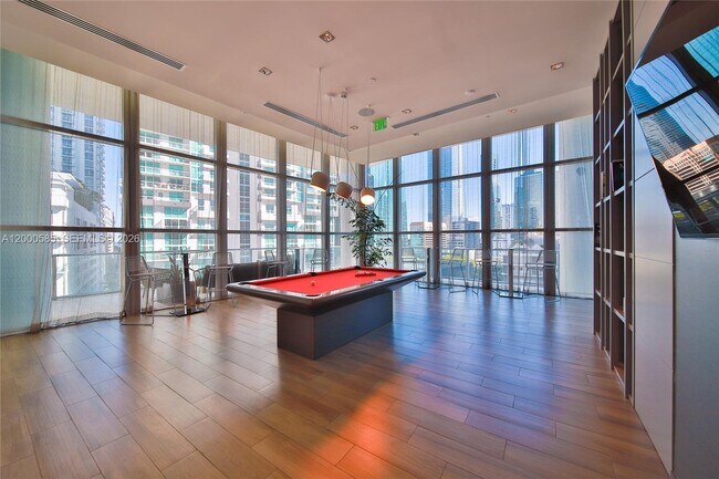 Building Photo - 1100 S Miami Ave