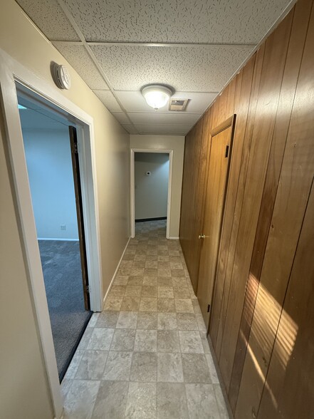 Hallway leading to Bathroom with closet on the right - 2967 Columbus St