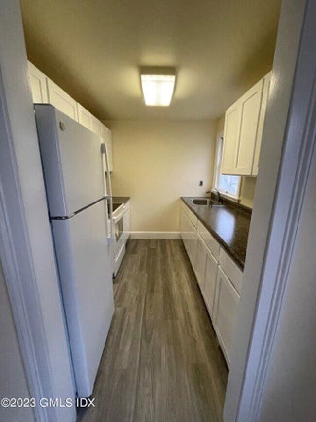 Kitchen Pic 2 - 36 Edgewood Ave