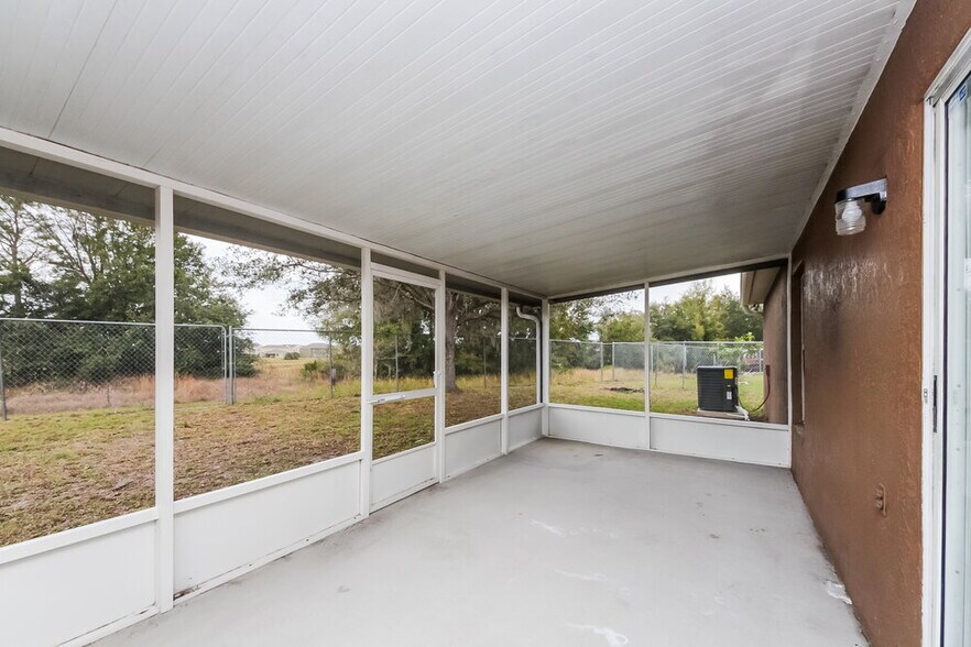 Building Photo - 3047 Elbib Dr