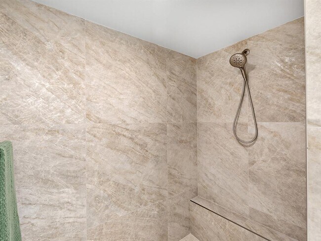 Building Photo - 6094 Wilshire Blvd