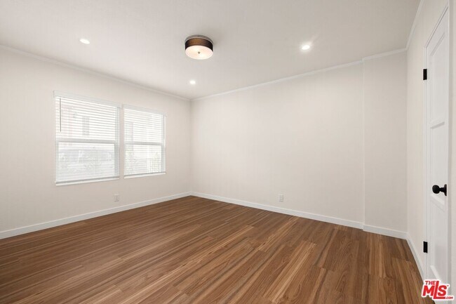 Building Photo - 1511 Selby Ave