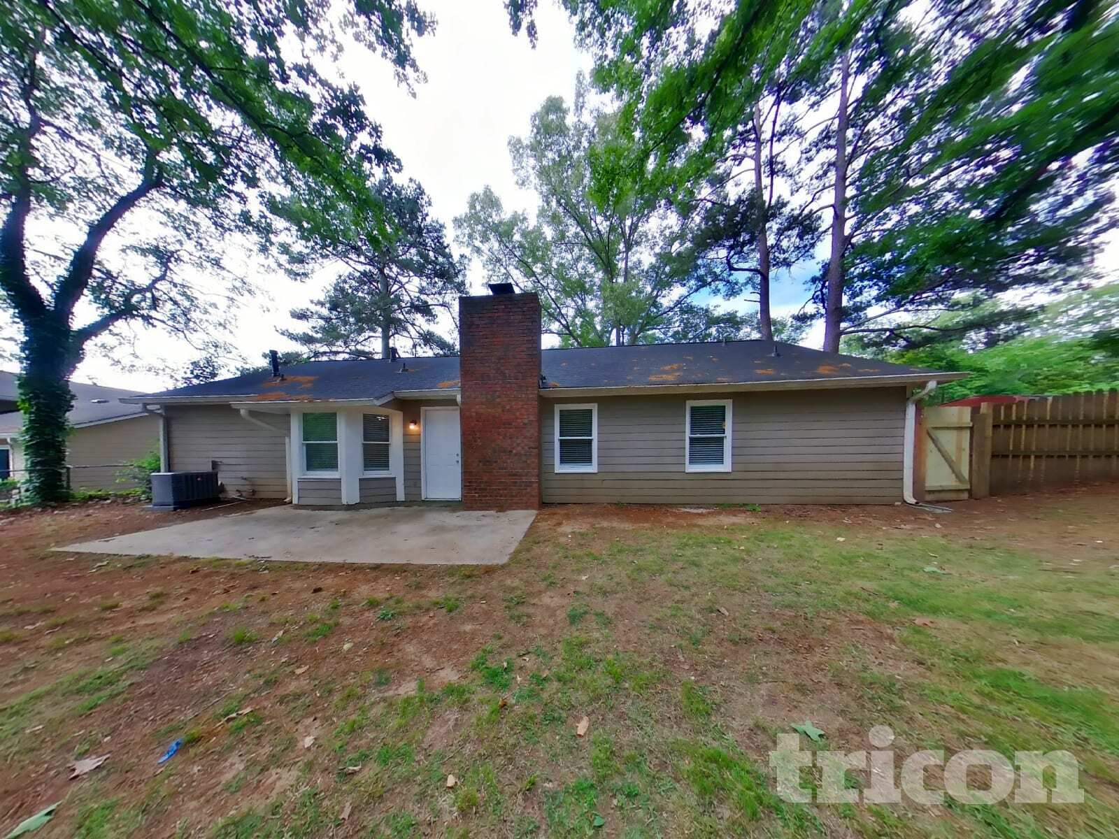 Building Photo - 1616 Cherry Hill Rd SW