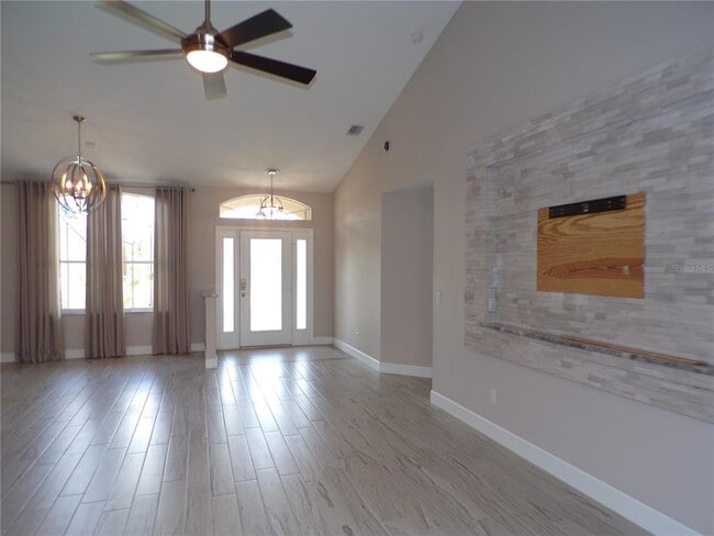 Building Photo - 4942 Ariton Rd