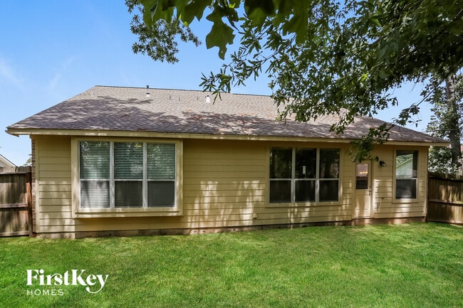 Building Photo - 18414 Bluffview Drive