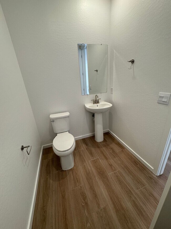 Building Photo - 3 BEDROOM NEW BUILD IN NORTERRA UNION PARK