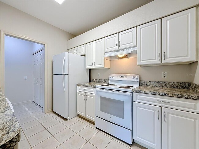 Building Photo - 704 Eagle Pond Dr