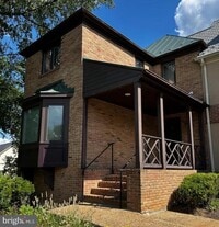 Building Photo - 218 E Marshall St