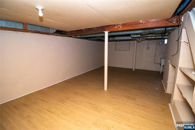 Building Photo - 284 Continental Ave