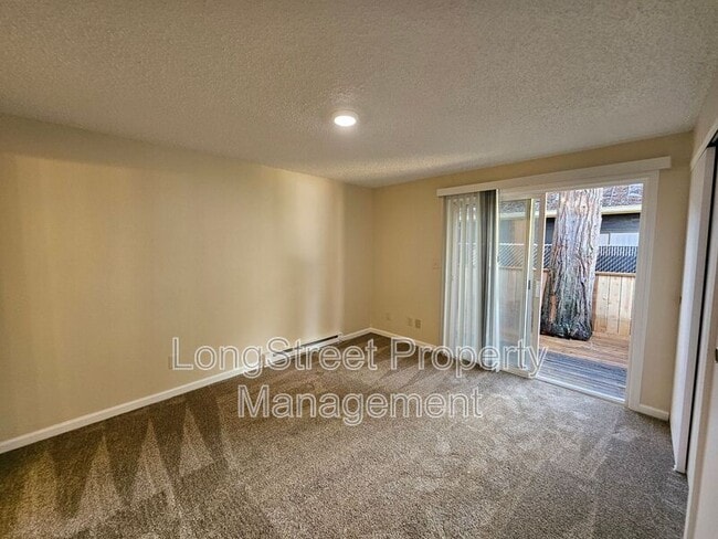 Building Photo - 14171 SW Allen Blvd