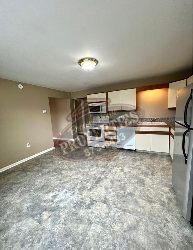 Building Photo - 2 Gritty Ln