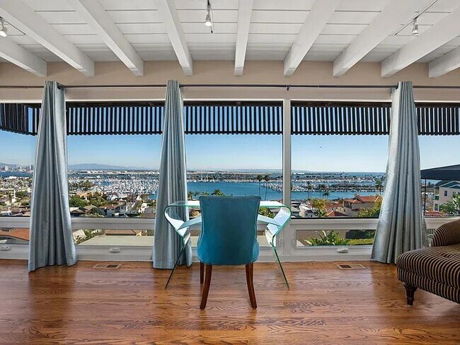 Building Photo - 945 Harbor View Dr