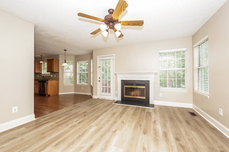 Building Photo - 5120 Pebble Creek Dr