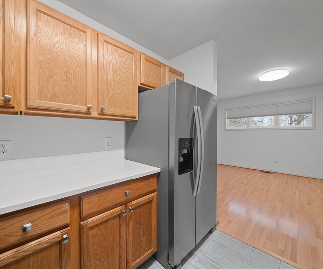 Building Photo - 905 Wildt St