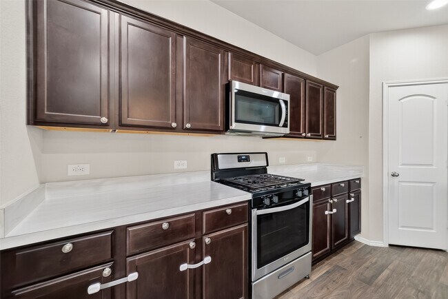 Building Photo - 20926 Belmont Village Wy