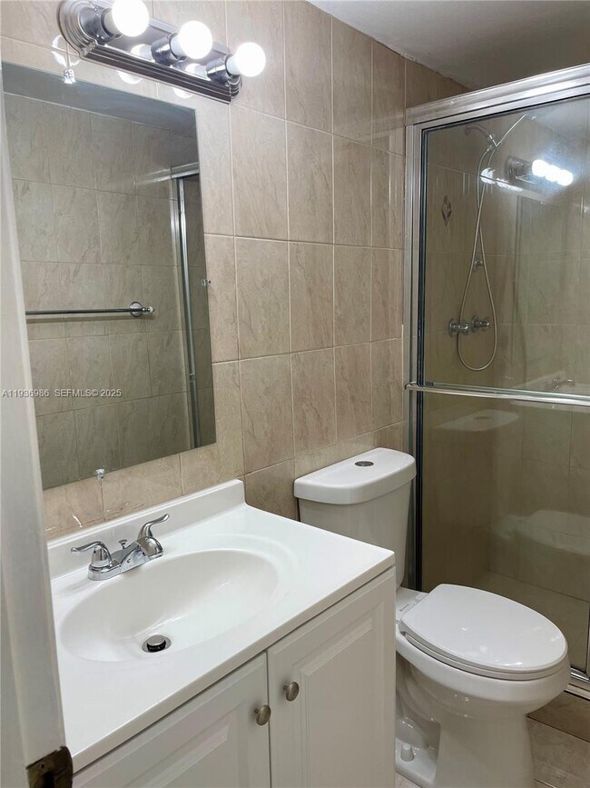 Building Photo - 245 NW 109th Ave